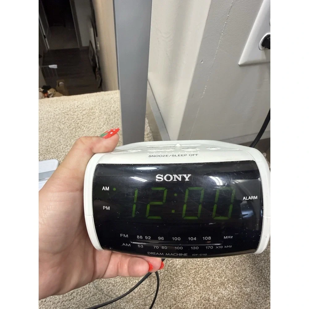 Sony Dream Machine ICF-C112 Off White / Cream Alarm Clock Radio, Tested Working